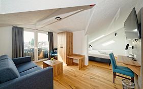 Hotel 17 Seen